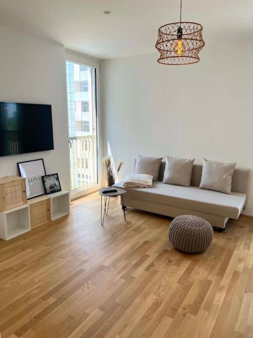 Donaublick Oasis: Stylische Apartment Wien